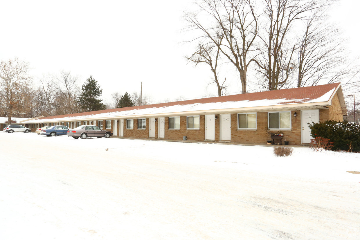 College Park Apartments - Apartments in East Lansing, MI | Apartments.com