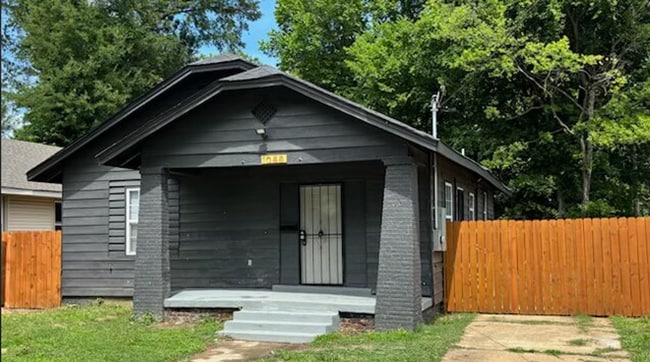 Photo - Beautiful 4-bedroom 2 bath home - Open To Section 8