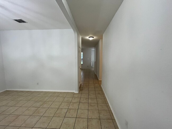 Foto del edificio - 15434 Grosbeak Pass