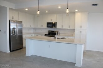 Building Photo - 5527 Double Eagle Cir