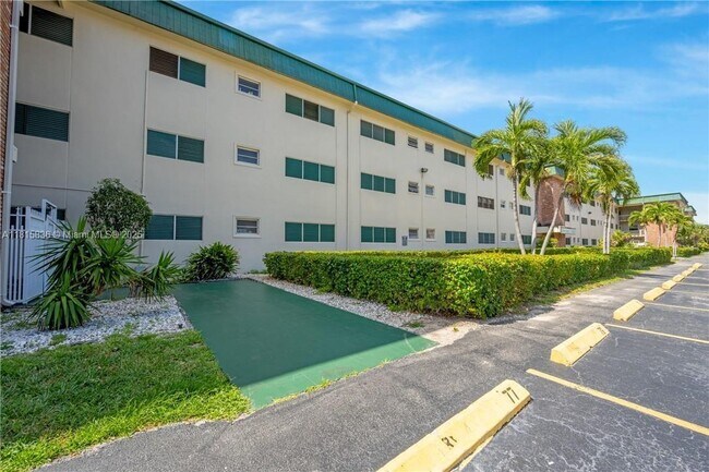 Building Photo - 1450 Atlantic Shores Blvd