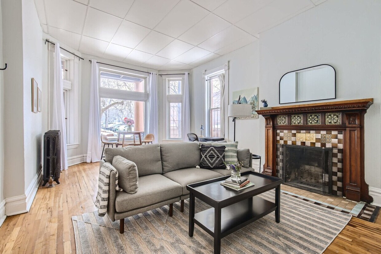 Foto principal - 2805 E 16th Ave