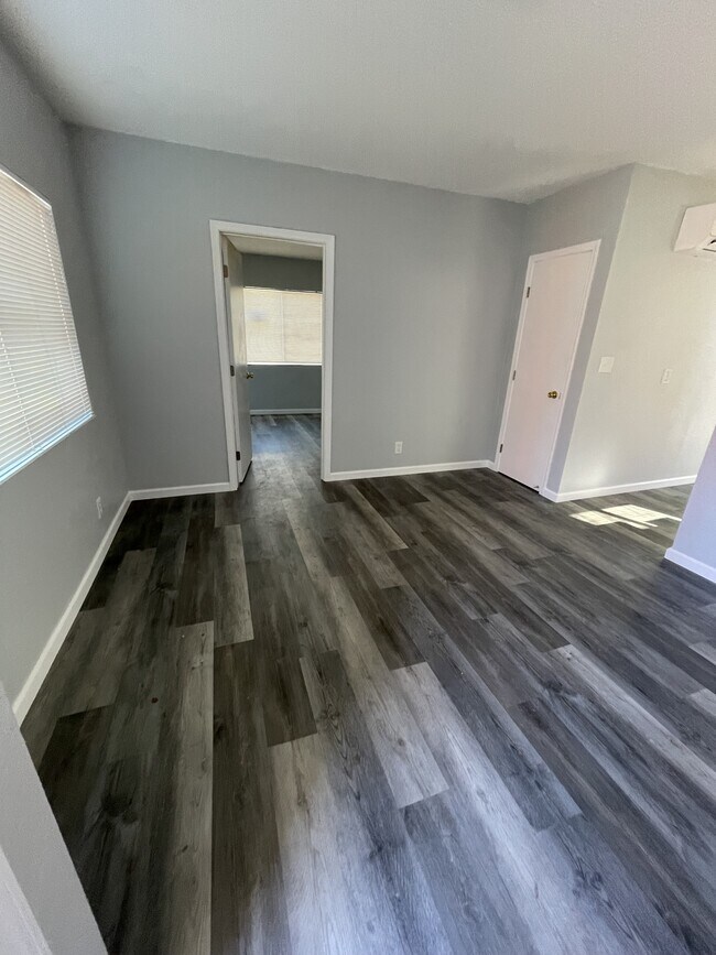 Foto del edificio - 1311 Lemon St