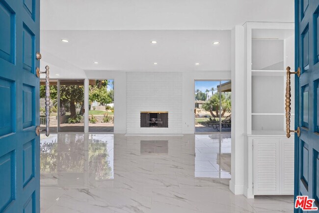 Building Photo - 75562 Camino De Plata N
