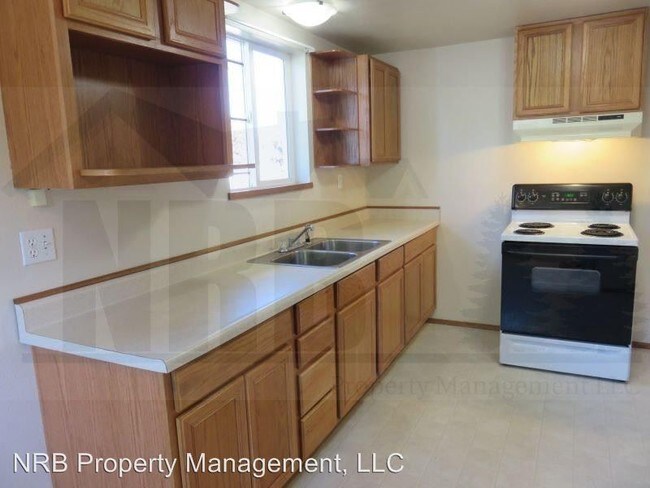 Building Photo - 4 br, 1 bath House - 104 So. 96th St