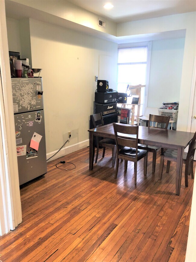 1321 Harvard St NW Unit 1, Washington, DC 20009 1321 Harvard St NW