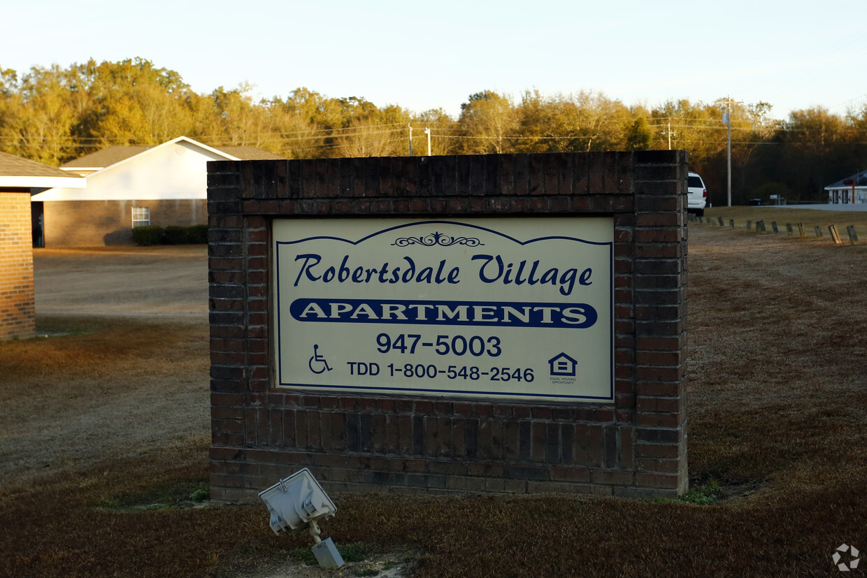 Foto del edificio - Robertsdale Village