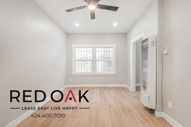 Building Photo - 4606 S Vermont Ave