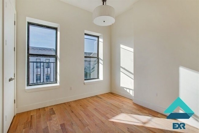 Building Photo - 308 Jefferson St