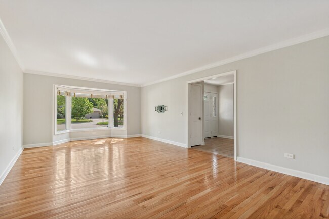 Building Photo - 1205 Brian Cir