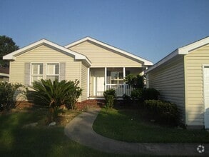 Building Photo - 10207 Elderberry Park Ln