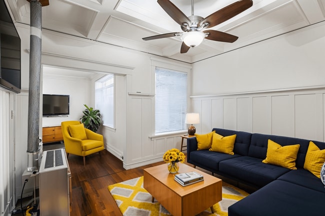 Building Photo - Midtown East