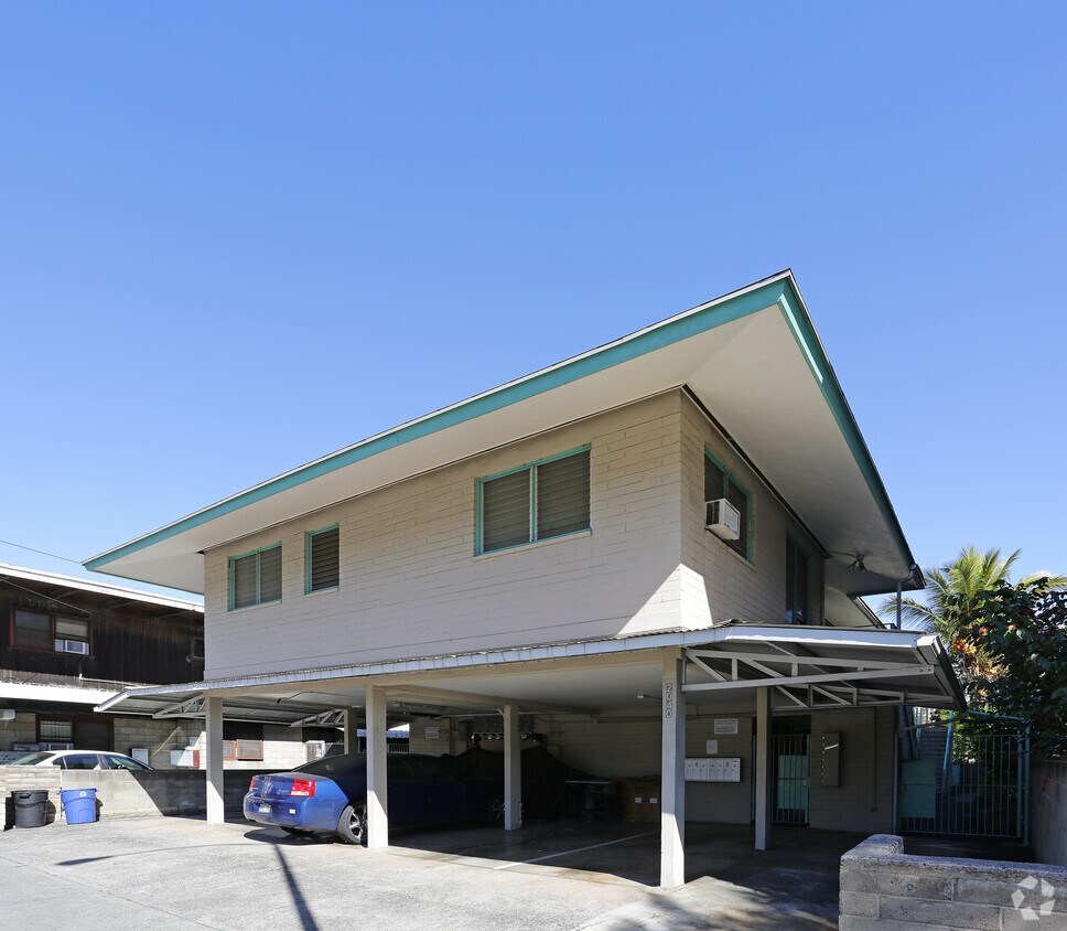 Building Photo - 2040 Kapiolani Blvd