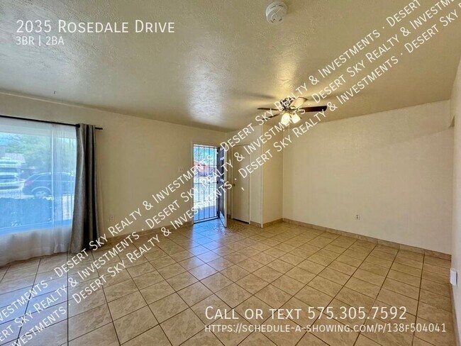 Building Photo - 2035 Rosedale Dr