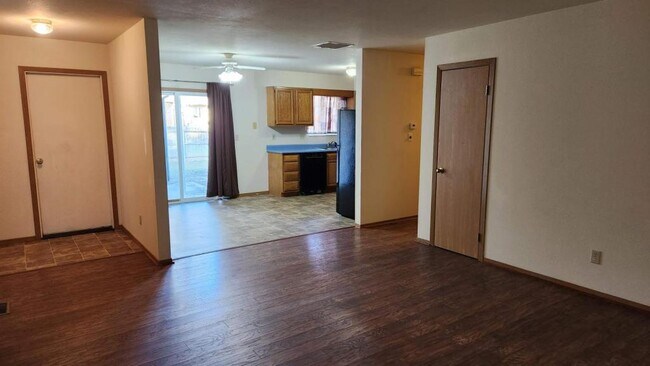 Foto del edificio - 530 N Orchard Ave