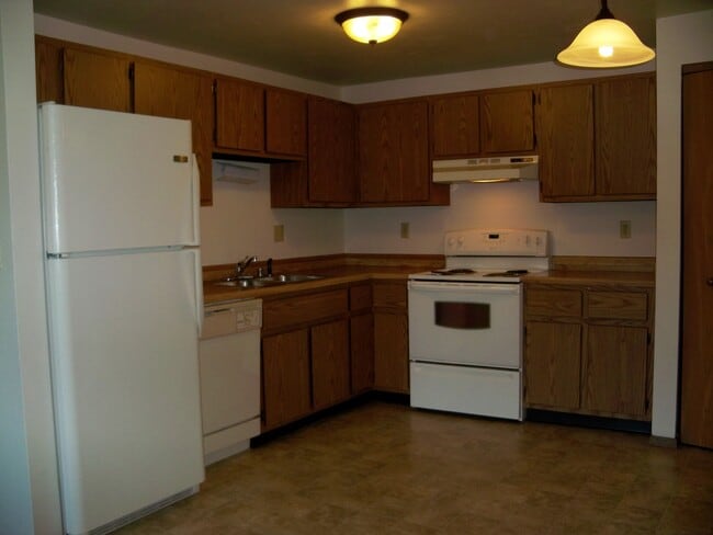 Building Photo - Pecan Place 2 Apartments