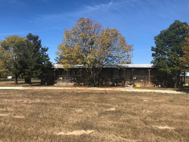 Building Photo - 393 Buck Creek Rd