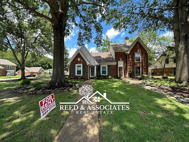 Foto del edificio - Collierville Townhouse Located on Corner Lot!