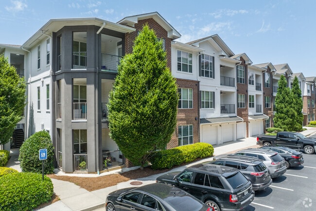 Twenty25 Barrett - Twenty25 Barrett Apartments