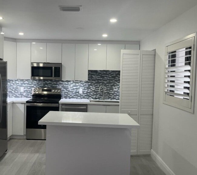 Photo - 6005 NW 39th St House