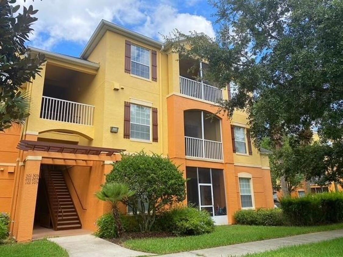 Spacious 3/2 Condo with Pond View! - Spacious 3/2 Condo with Pond View!