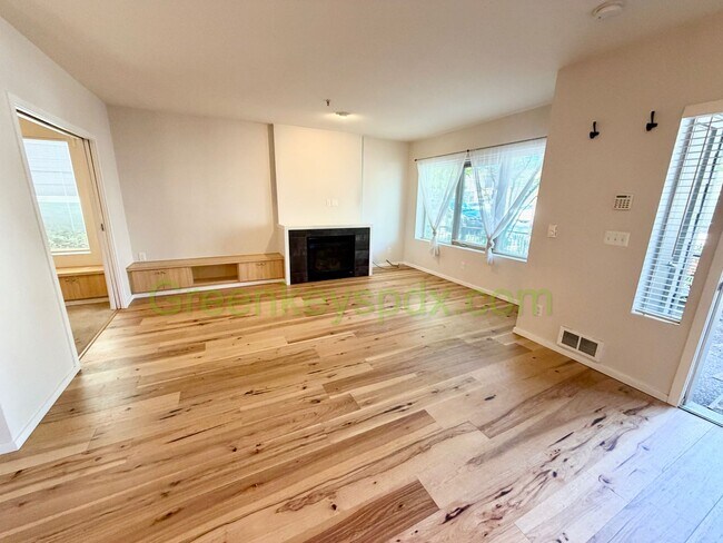 Building Photo - Awesome 1-bedroom condo near the heart of historic St. John's