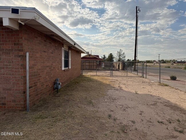 Foto del edificio - 8877 Dulce Cir