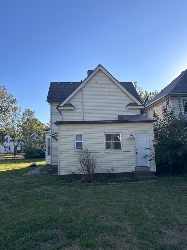 Foto del edificio - 1106 Portage Ave