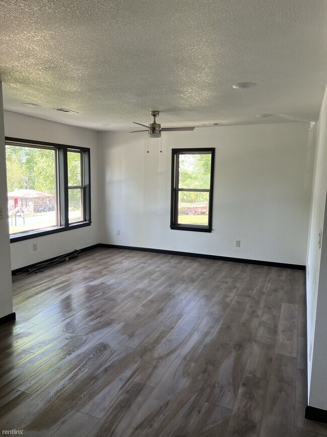 Foto del edificio - 3 br, 2 bath House - 707 South Parrott Drive