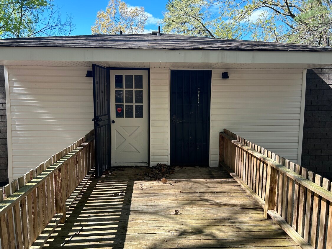 Foto principal - 709 Summit Ave