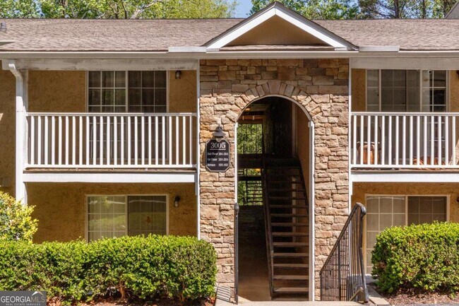 Foto del edificio - 3005 Seven Pines Ln