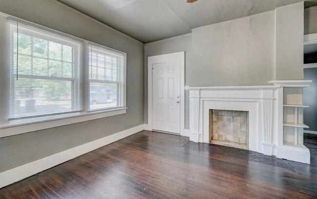 Building Photo - 2018 NW 17th St