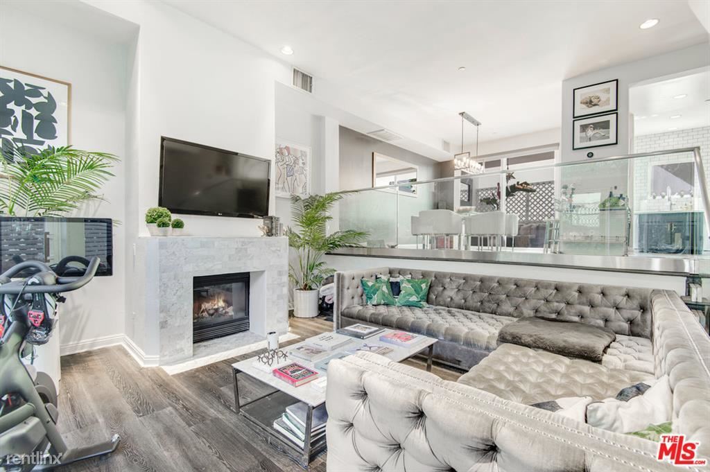 Foto principal - 2 br, 2.5 bath House - 1022 Hilldale Ave