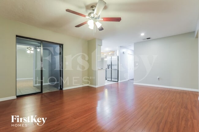 Building Photo - 8340 Brandeis Cir W