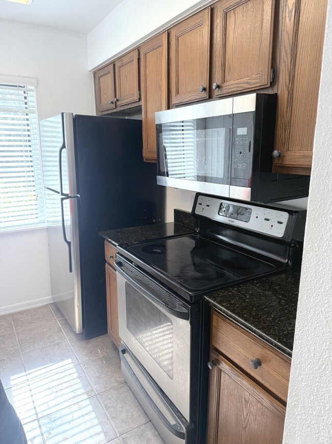 Photo - 180 Waterfall Way Townhome