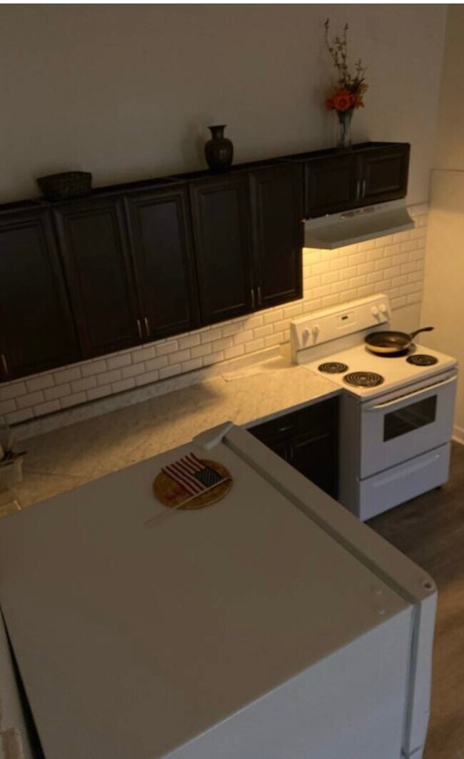 2121 E Chelten Ave Unit Room Rental, Philadelphia, PA 19138 Condo for