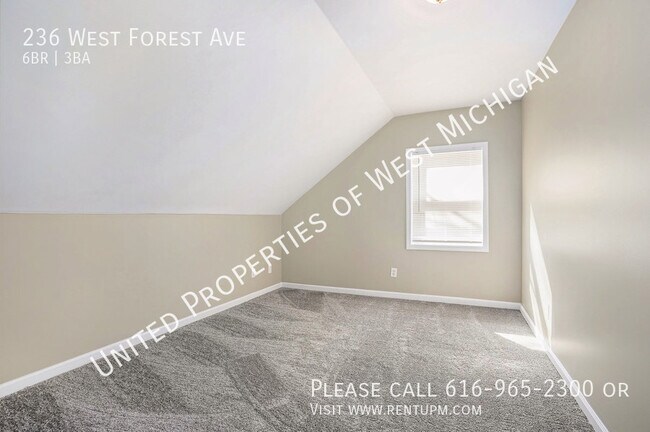 Building Photo - Available Now | Spacious 6 Bedroom, 3 Bath...
