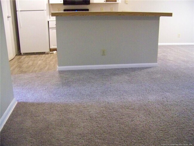 Foto del edificio - 1022 Brookhollow Dr