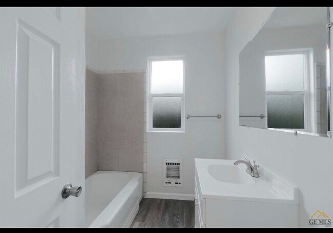 Foto del edificio - 2321 B St