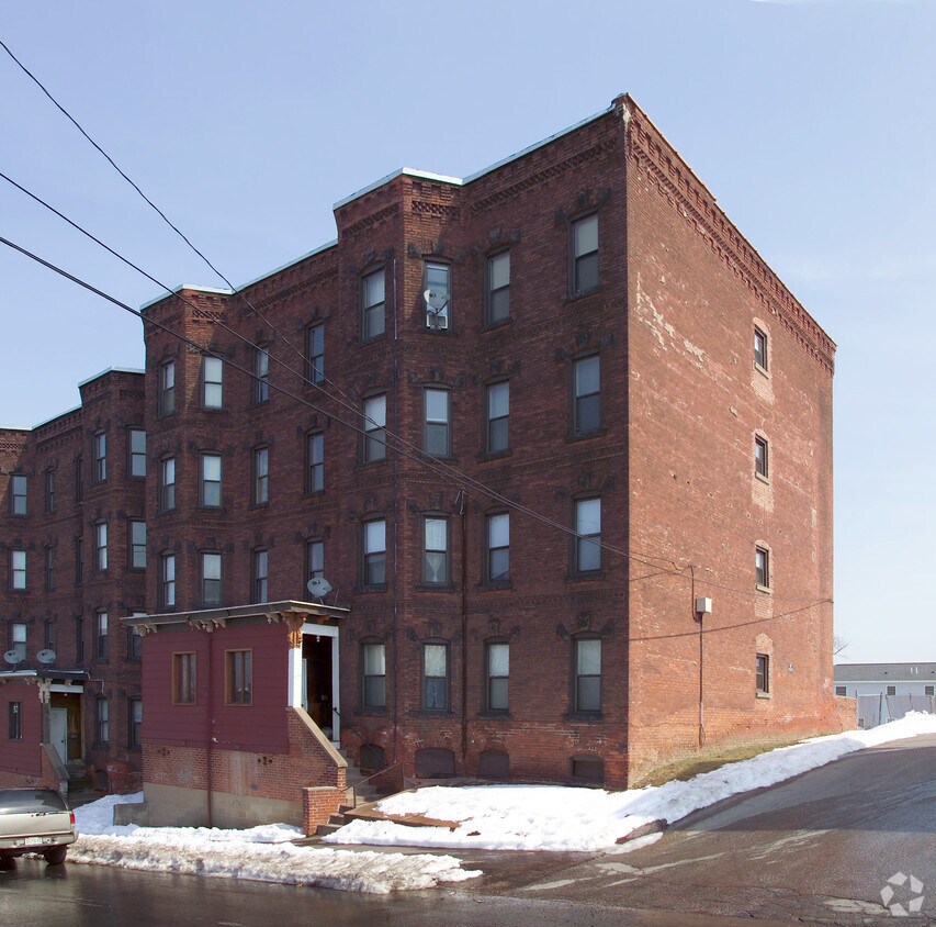 Primary Photo - 55-57 Bowers St