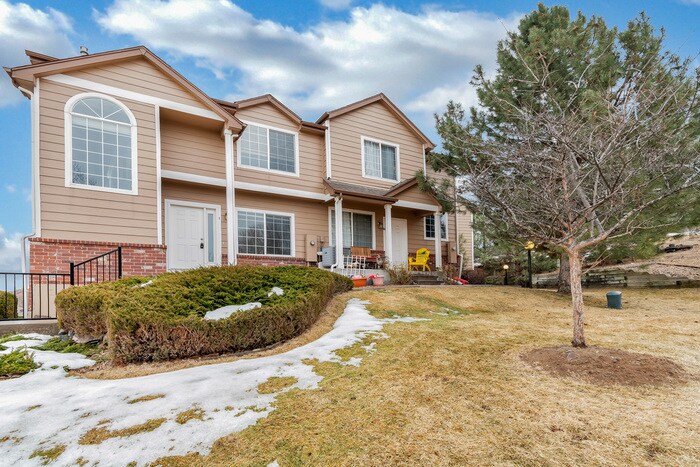 Foto principal - 2 Bedroom Condo in Littleton with a Firepl...