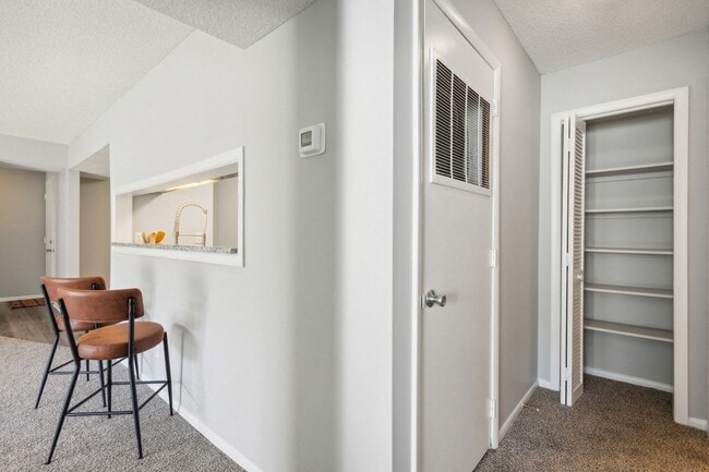 Interior Photo - Terrace Oaks