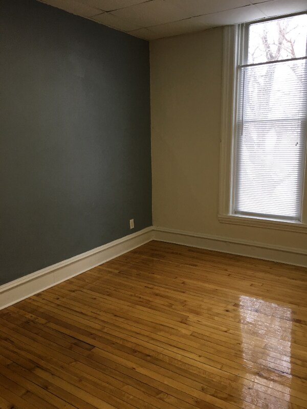 Foto del edificio - 1517 Plainfield Ave NE