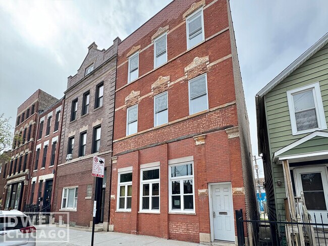 Foto del edificio - 1013 W 19th St