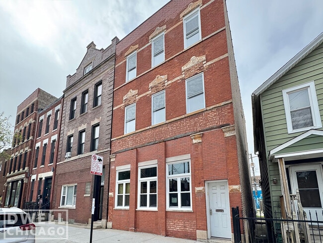 Building Photo - 1013 W 19th St