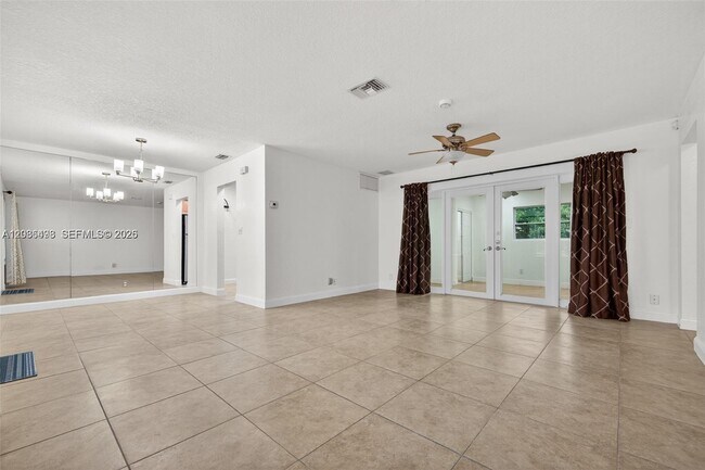 Foto del edificio - 5340 NE 17th Terrace