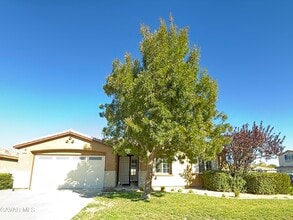 Building Photo - 1233 Wellington Dr