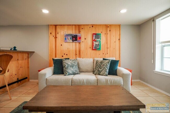 Foto del edificio - 122 E Verna Jean Dr