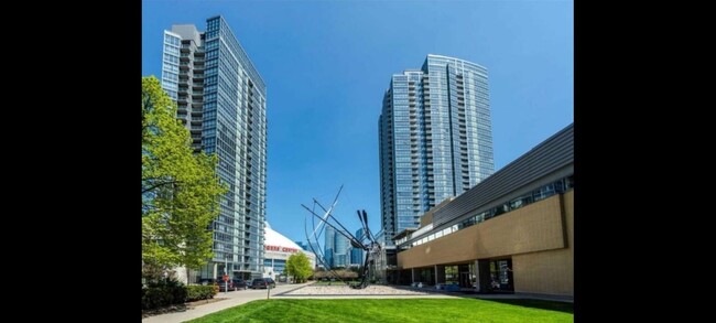 Building Photo - 10 Navy Wharf Crt