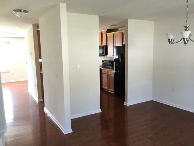 Foto del edificio - Delightful 4bd/2.5bth home